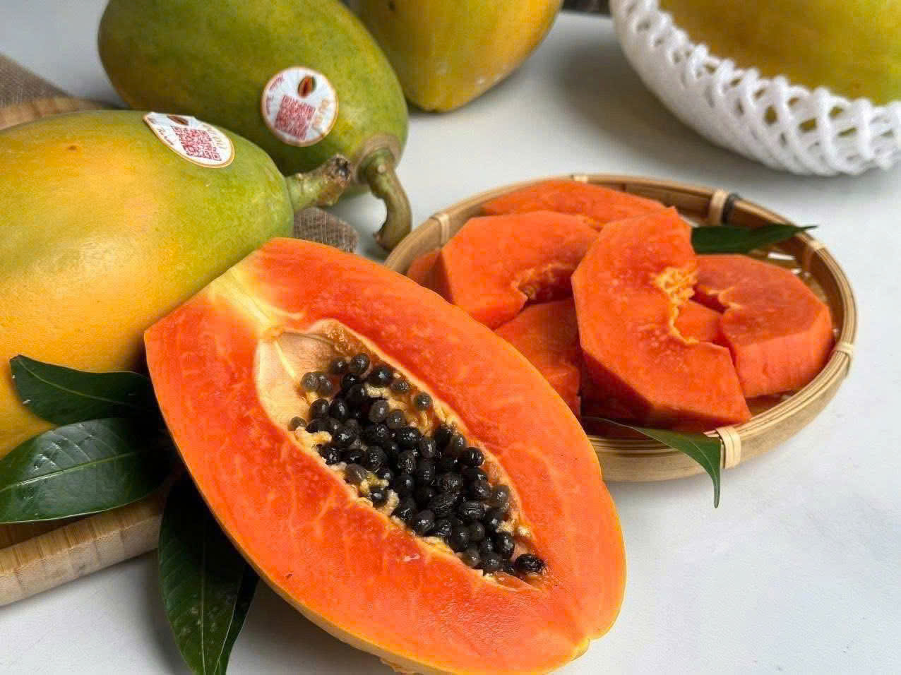 ĐU ĐỦ RUỘT ĐỎ GIỐNG NHẬT